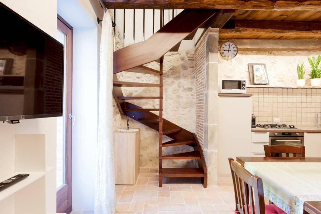 Authentic Villa Surrounded By Nature Terni Exteriör bild