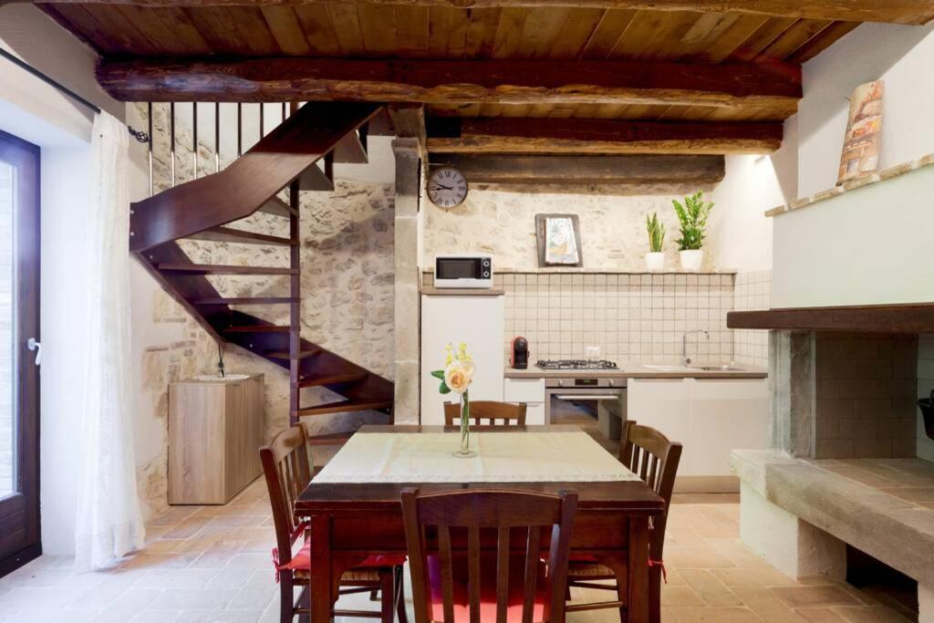 Authentic Villa Surrounded By Nature Terni Exteriör bild
